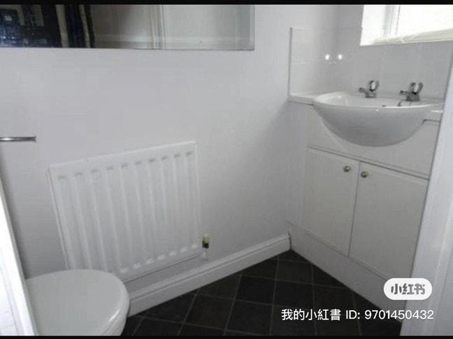 Bright Room – Only 10 Minutes from UWE Bristol! Main Photo