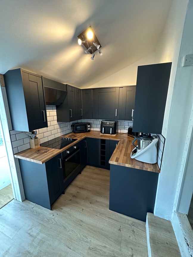 Double room to rent in a very quiet house  Main Photo