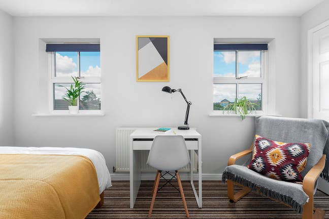 🏡En-Suite | Hampton | Bills Inc 🏡 Main Photo