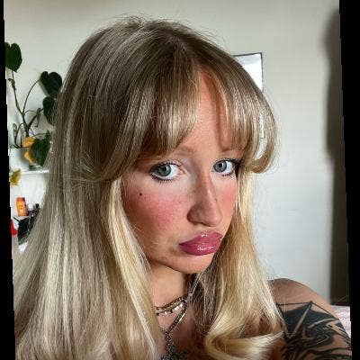 Looking for room to rent Glasgow or Edinburgh Main Photo