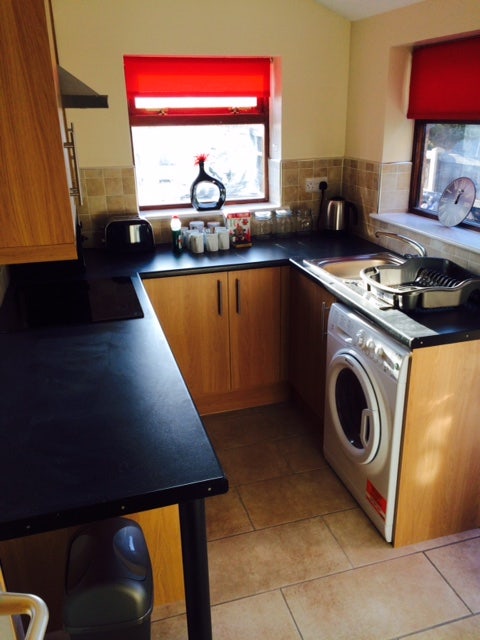 Furnished 1 bed flat including bills* Main Photo