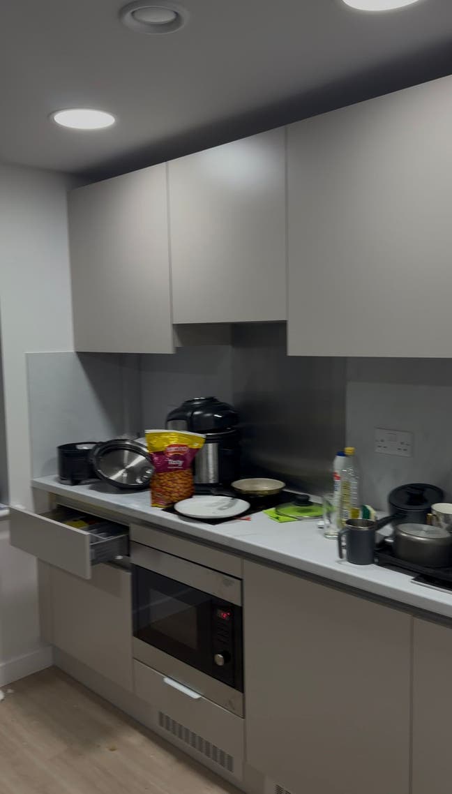 Replacement tanent  Main Photo