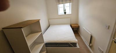 Bright double room in Orchard Park (CB4) Main Photo