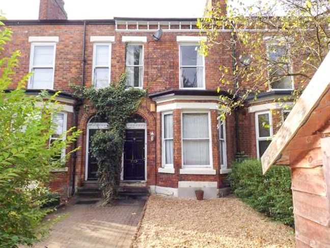 Double Room - Private Estate Near Burton Road Main Photo