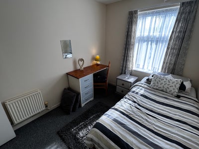 Available, Single Rooms, Bills & WiFi included Main Photo