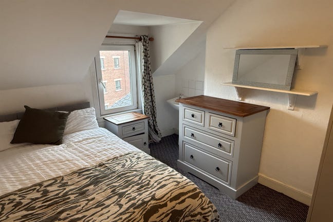 🧹Neat Room In Cromwell Rd🧹 Main Photo