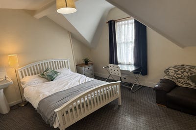 💠Grand Double Room In Cromwell Rd 💠 Main Photo