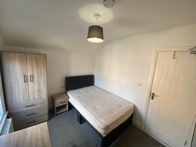 A Beautiful House Share..Available Now Main Photo