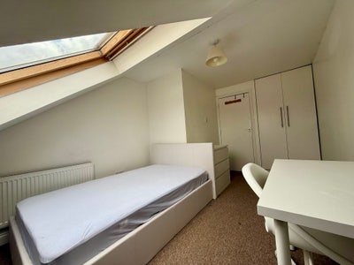 Lofter Available at Croydon/Thornton Heath Main Photo