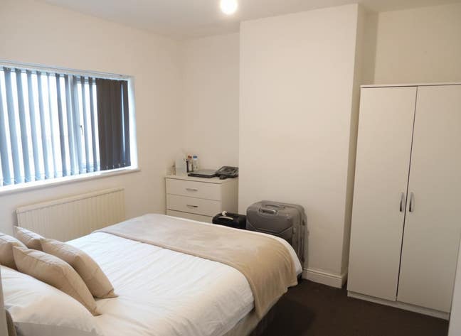 Modern Room, LE11, Loughborough Main Photo