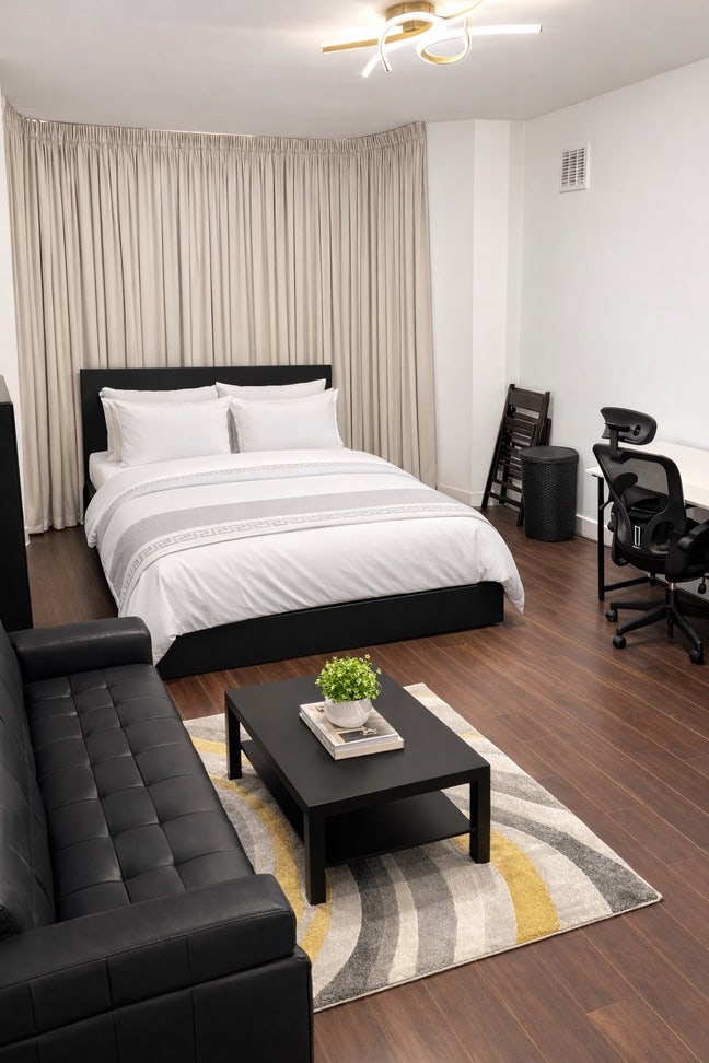 🚆 4 Double Rooms – Minutes from Station | Main Photo