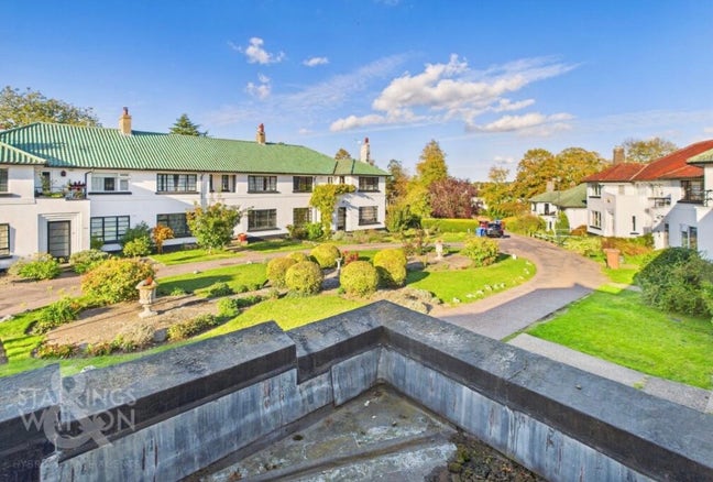 Beautiful double room in quiet location  Main Photo