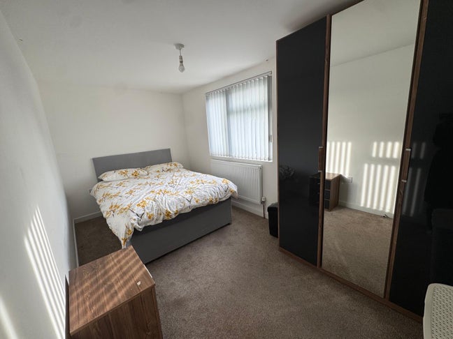 Double Room Watford (WD24)  Main Photo