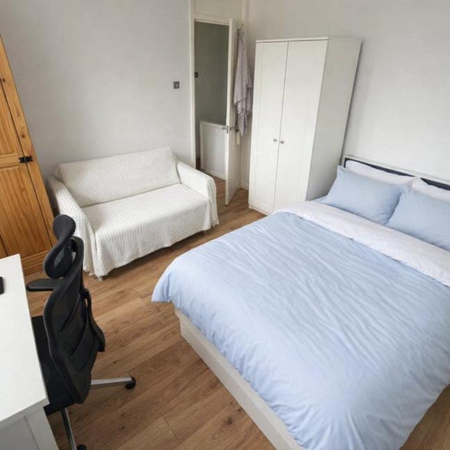 Double Room Central London / Elizabeth Line Main Photo
