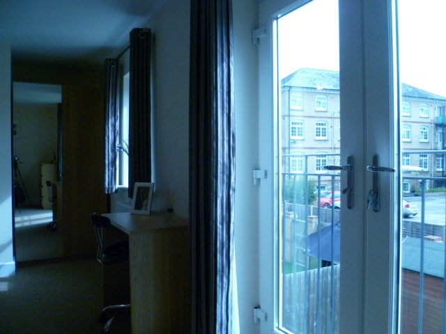 Fabulous Large Ensuite, all bills incl &pound;800 Main Photo
