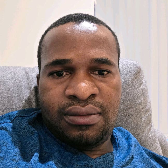 Professional Male seeks a single or double room Main Photo