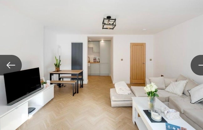 Lovely Room in Clifton in 2 Bed Flat Main Photo