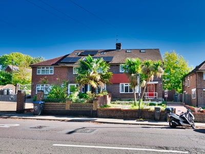 Elegant 5 Bed 2 Bath House in Southgate N14 Main Photo