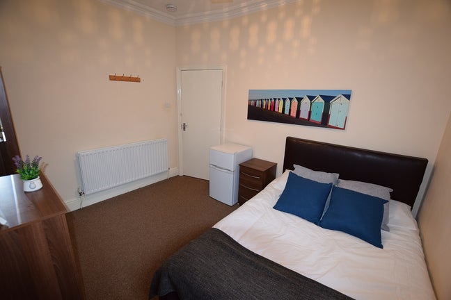 Double Room Available Now B24 Main Photo