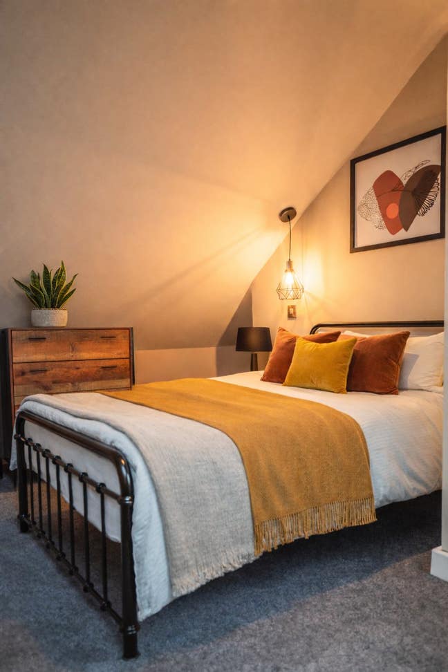 NG4: Spacious Ensuite&Studio  - Ready to Move in!  Main Photo