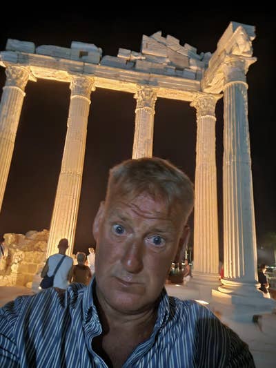 I am a male aged 52. I am looking for a doubl... Main Photo