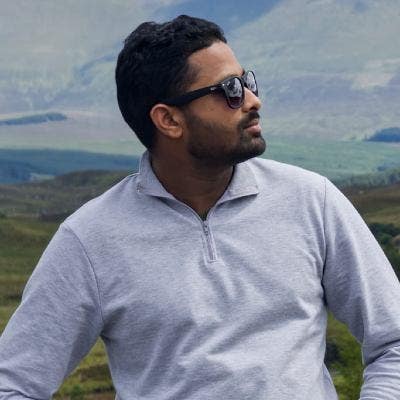 Looking stay  Main Photo