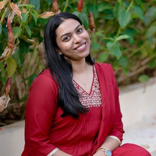 Professional Female seeks a single or double room Main Photo