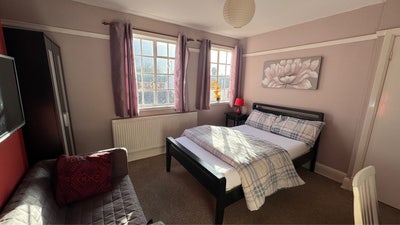 Large Furnished Room in Town Centre Maisonette Main Photo