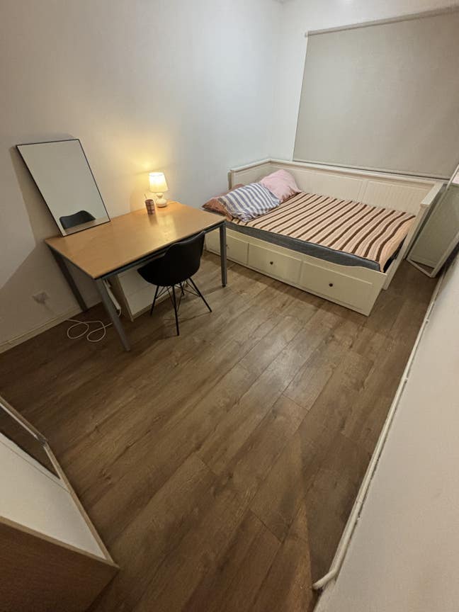 Large Double Room To Let in Stratford  Main Photo