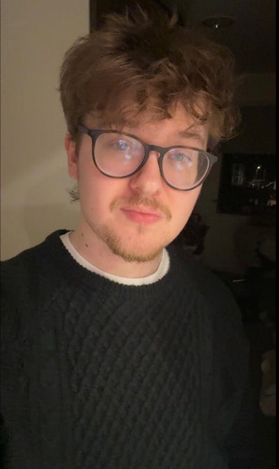 Looking for flat share by June Main Photo