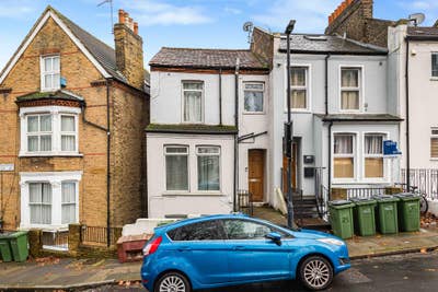 Two bright double rooms – cosy quiet flat, all bil Main Photo