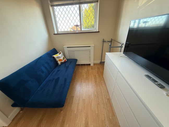 Furnished Double Room Houseshare, short term  Main Photo
