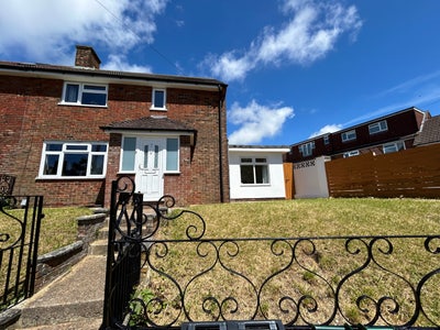 Lovely student house 10 minutes from Brighton Uni Main Photo