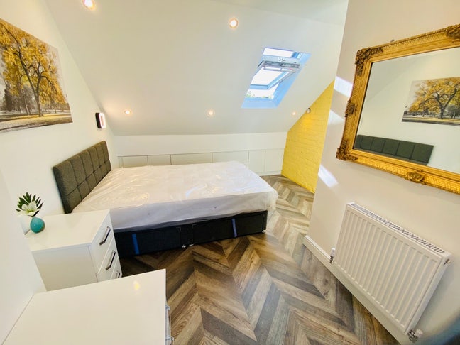 Reduced 12 Bed Wow Factor 🏡  Main Photo