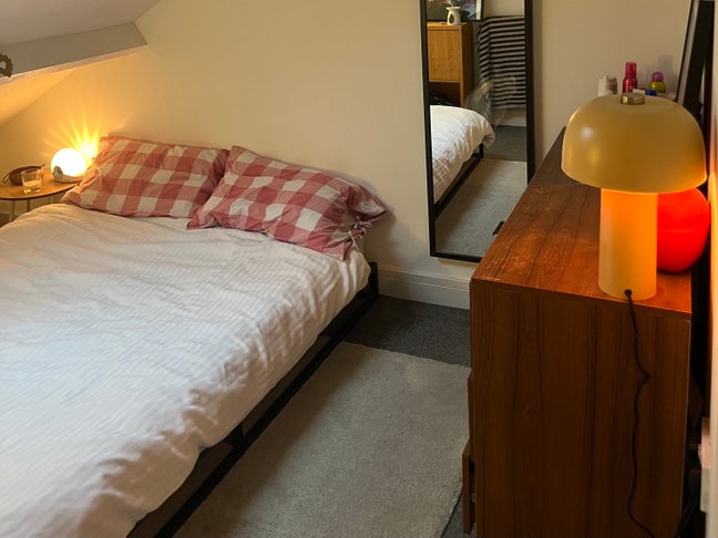 Double Room, one month sublet (April 1st-May 1st) Main Photo