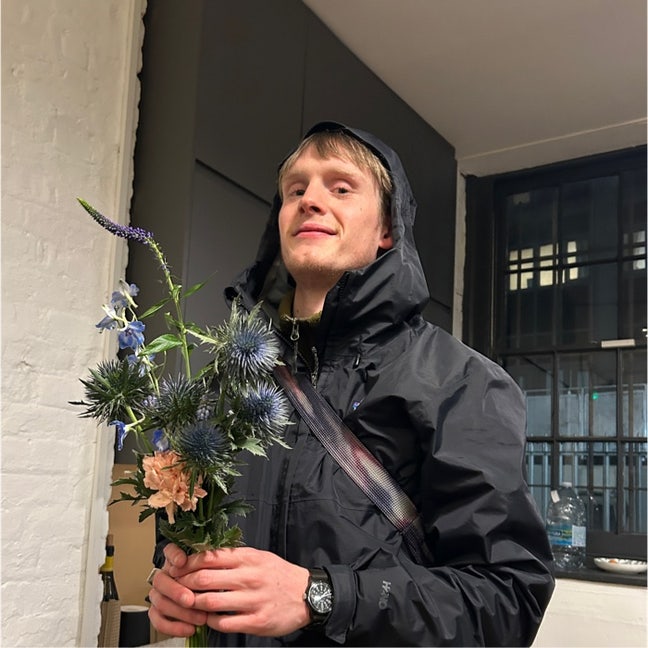 25 / friendly designer / bicycle mechanic  Main Photo