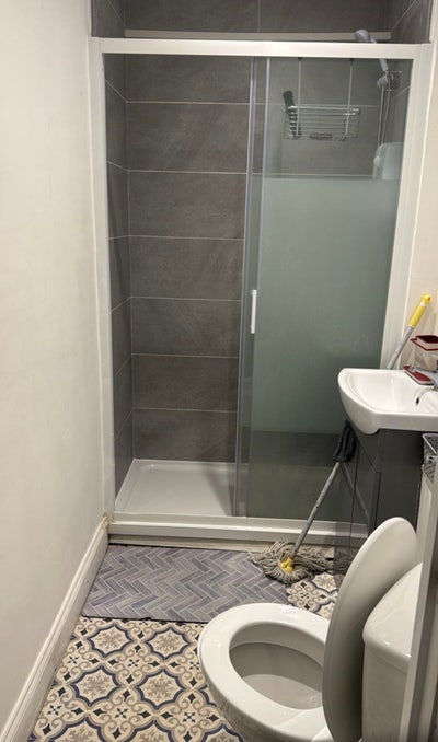 1 double bedroom for short term let Main Photo