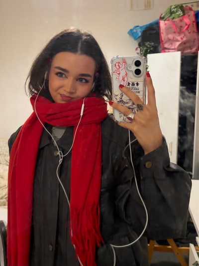 Looking for a flat in London! Main Photo
