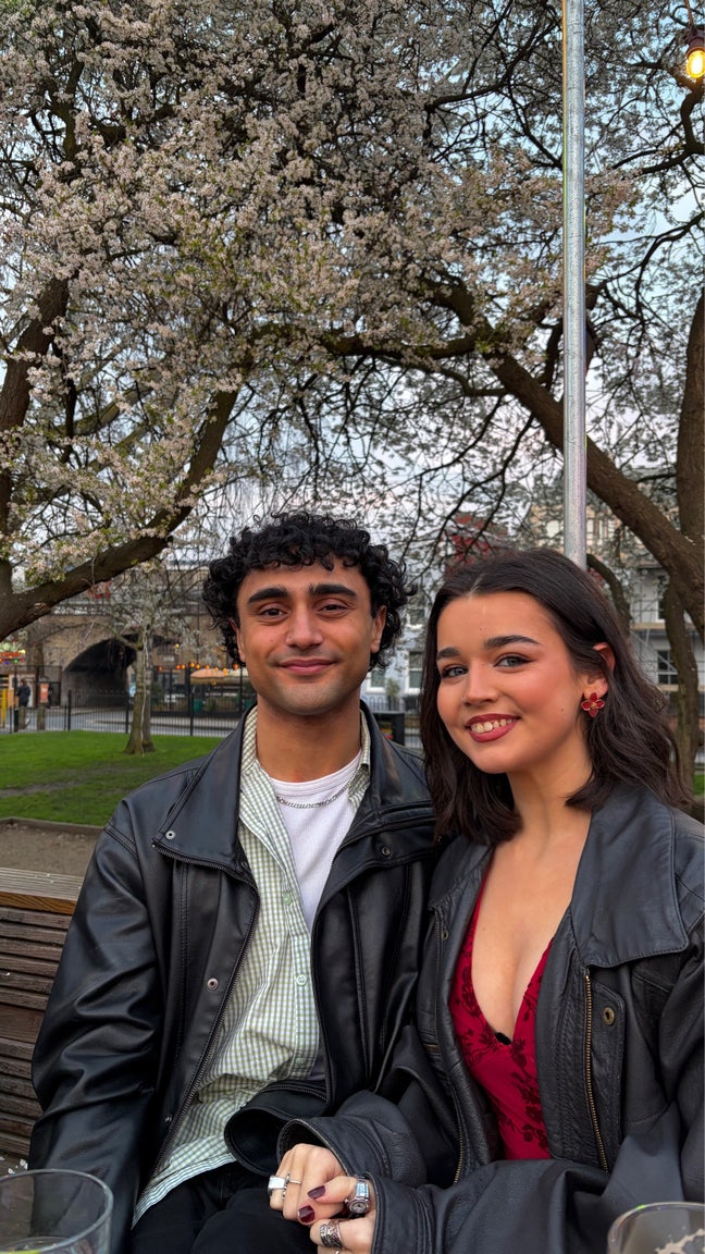 Looking for a flat in London! Main Photo