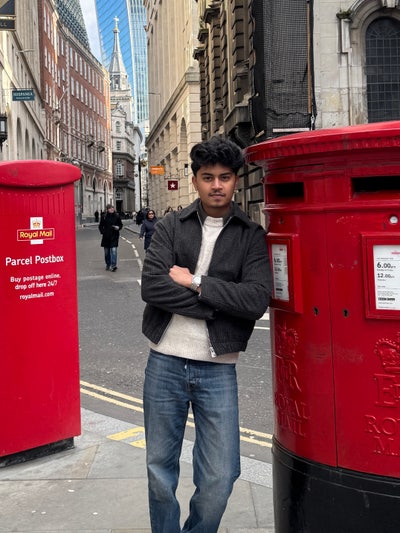 Professional looking for a room Main Photo