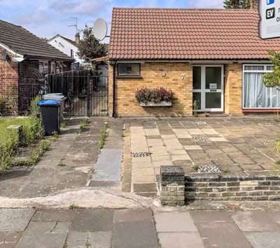 Bedroom to share in a Banglow of 3bhk Main Photo