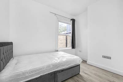 2 En-Suite Room to Let – Mitcham  CR4 3LJ Main Photo