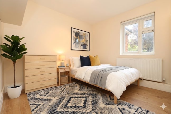 ⚡ London Overground! Room in Hackney⚡  Main Photo