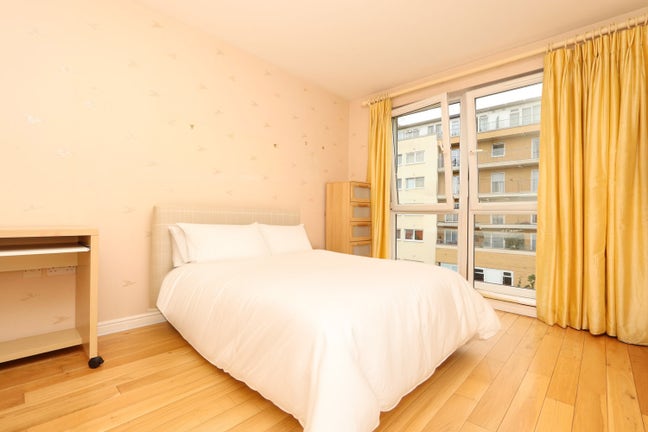 Straford Gem! En-Suite with Garden Access  Main Photo