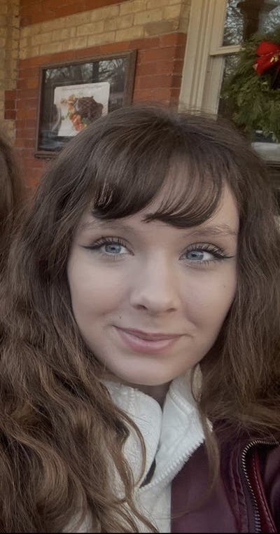 Student Female seeks a double room Main Photo