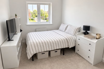 Bright Double Room - Parking, Garden, Storage Main Photo