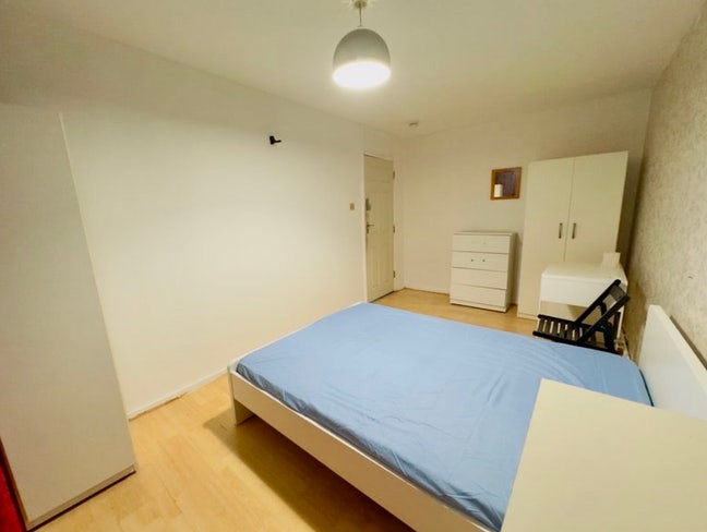💖 Lovely Room in Canary Wharf Area+All Bill Incld Main Photo