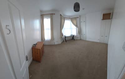 Newly Furbished 5 Double Bedrooms House Main Photo