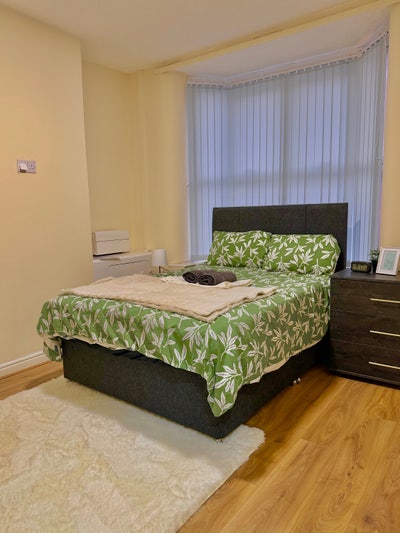 4Br Manchester Home Free Parking  Main Photo