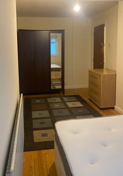 Large Dbl Room in Surbiton, 5mins to Station Main Photo